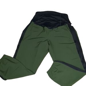 ISABEL maternity by Ingrid & Isabel maternity green & black joggers size medium